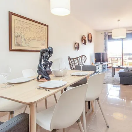 Two-bedroom In アパート